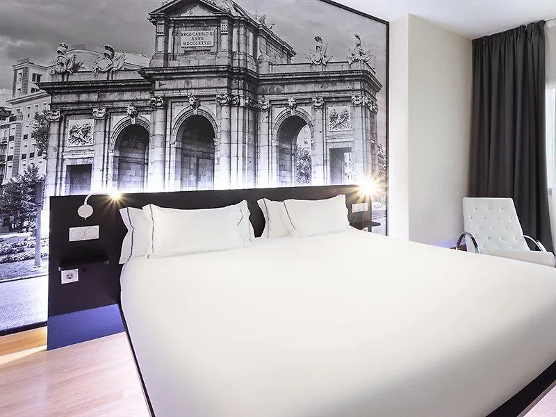 B&B Hotel Madrid Aeropuerto T4 San Sebastián de los Reyes 4*,  España